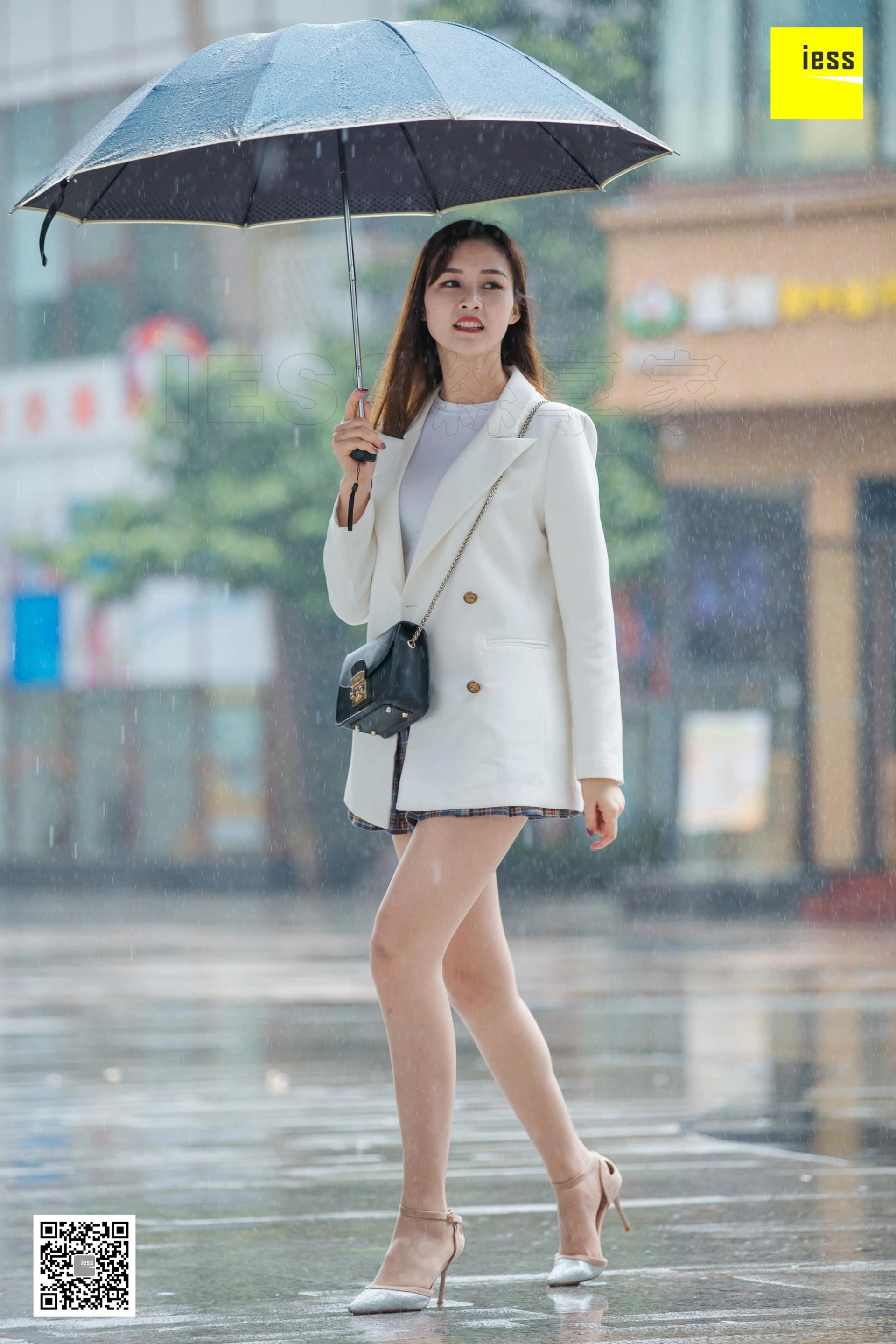 [IESS异思趣向] 2019.03.17 丝享家443:《九妹雨中漫步》九妹 2